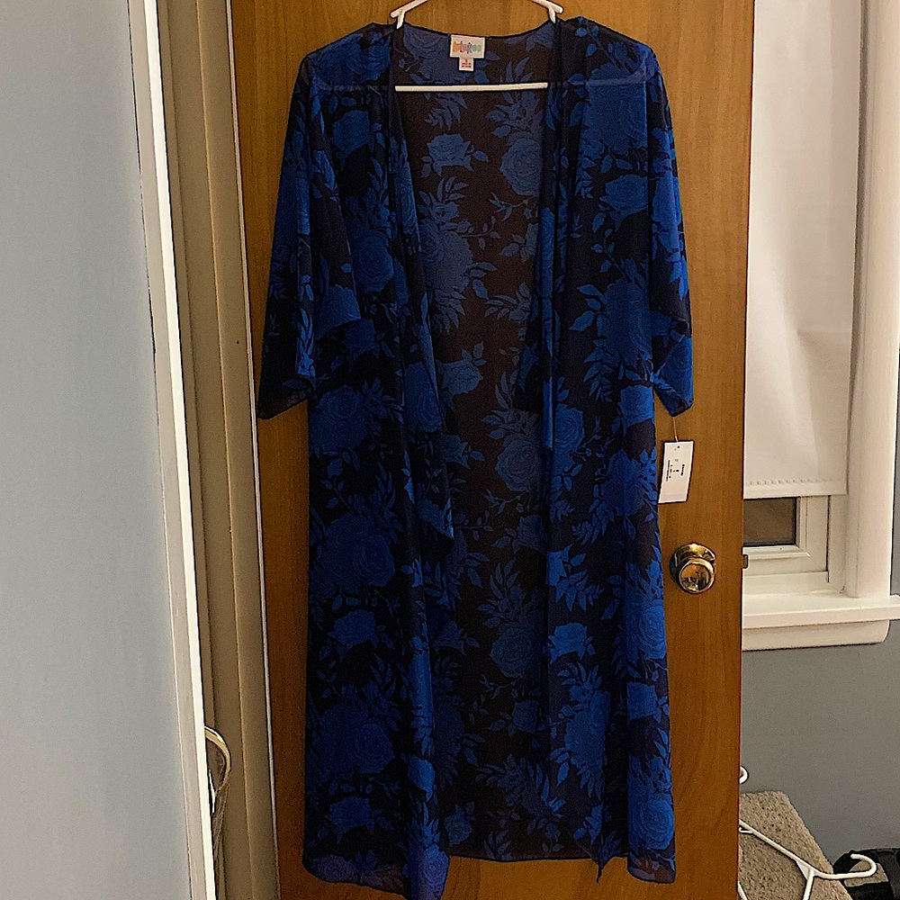 ⭐️LuLaRoe Shirley Kimono